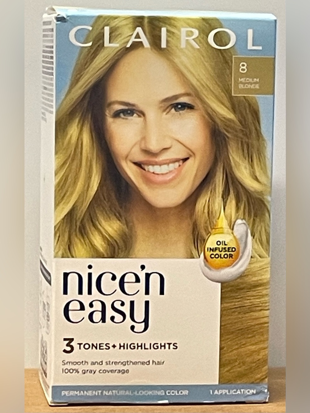 ✴️2/$11✴️ Nice'n Easy Permanent Hair Color - #8 Medium Blonde